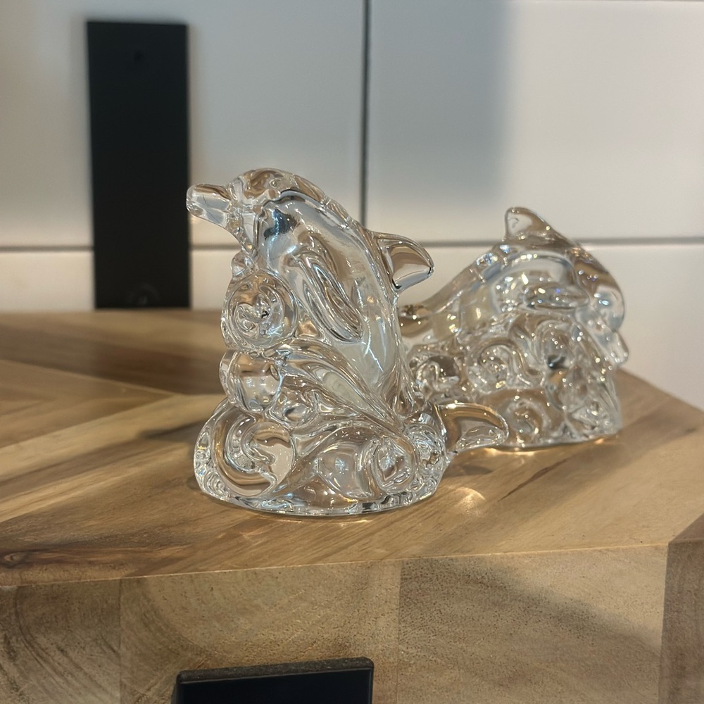 🐬🐬Lenox Full Lead Crystal Dolphin salt and pepper set in original box.